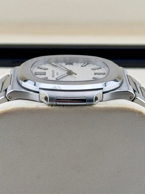 PATEK PHILPPE NAUTILUS, 5711\IA, STAONLESS STEE. [ CELL ]